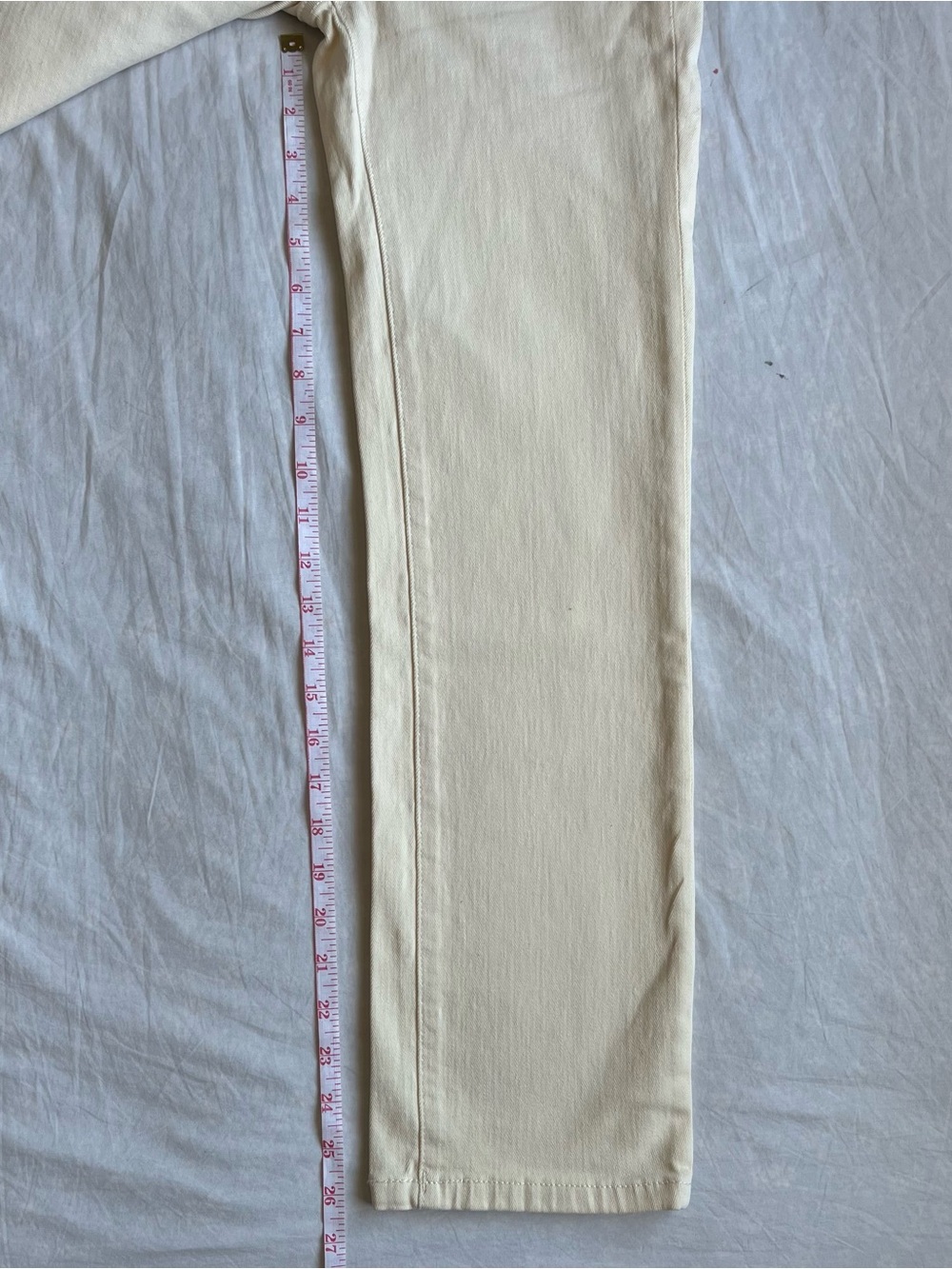Women's Cream High-Rise Straight Jeans - Picture 4 of 6